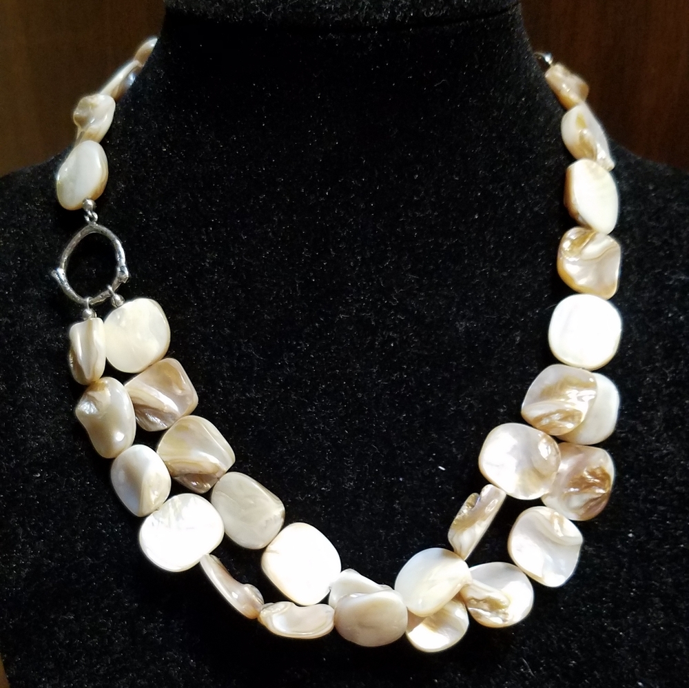 Silpada shell necklace